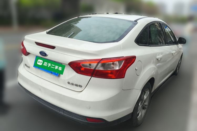 Used Ford Focus 2012 Sedan 1.6L Automatic Fashion Edition