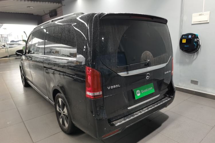 Used Mercedes-Benz V-Class 2020 V 260 L Long-wheelbase Luxury Edition Exterior 2