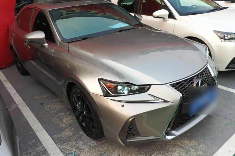 Used Lexus IS 2017 300 FENGSHANG Edition Front Right 45 Deg