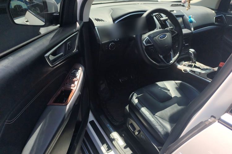 Used Ford Edge 2016 EcoBoost 245 Four-Wheel Drive Titanium 7-Seater