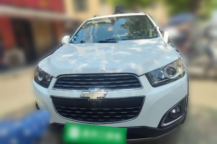 Used Chevrolet Captiva 2015 2.4L 4x4 Luxury Edition 5 Seats
