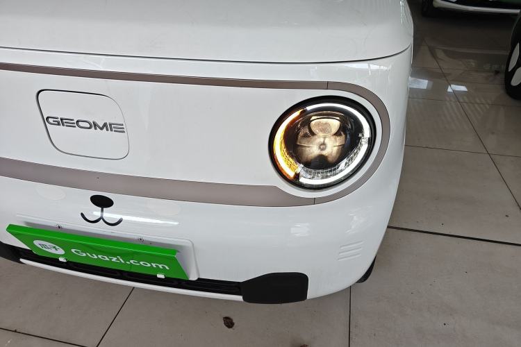 Used Geely Galaxy Panda 2023 Panda Mini 200km Endurance Bear Left Front Headlight