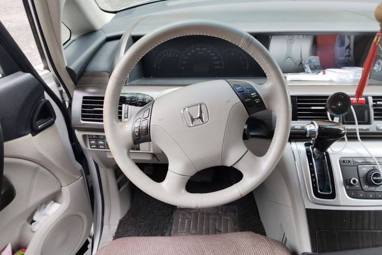 Used Honda Elysion 2015 2.4L VTi Luxury Edition