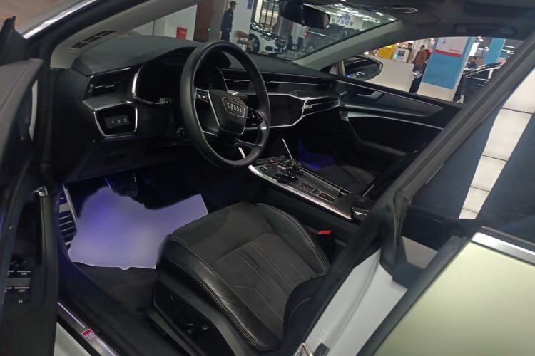 Used Audi A7L 2022 45 TFSI S-line Dream-Chasing Youth Edition
