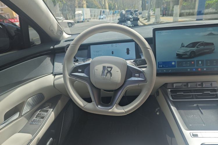 Used BYD Han L 2025 EV 701KM LiDAR Deluxe Edition