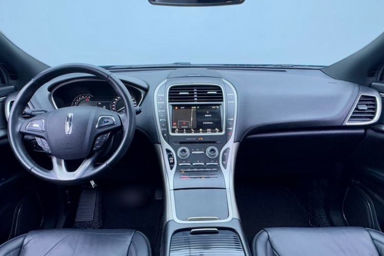 Used Lincoln MKX 2018 2.0T Two-Wheel Drive Deluxe Edition