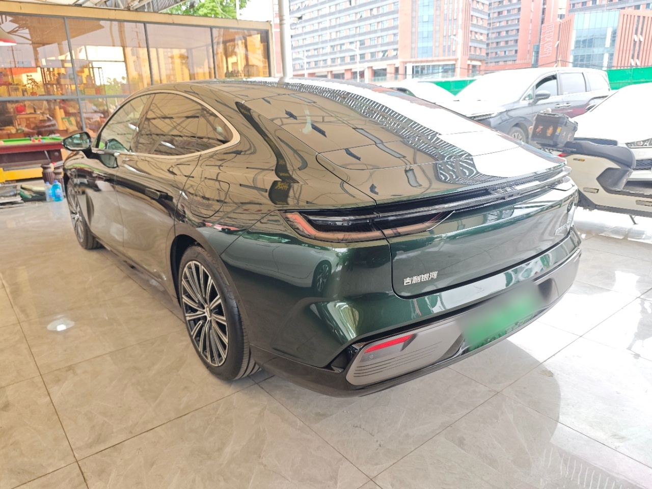 Geely Galaxy 8 2025 130km EM-P Starship Edition — снимка 4