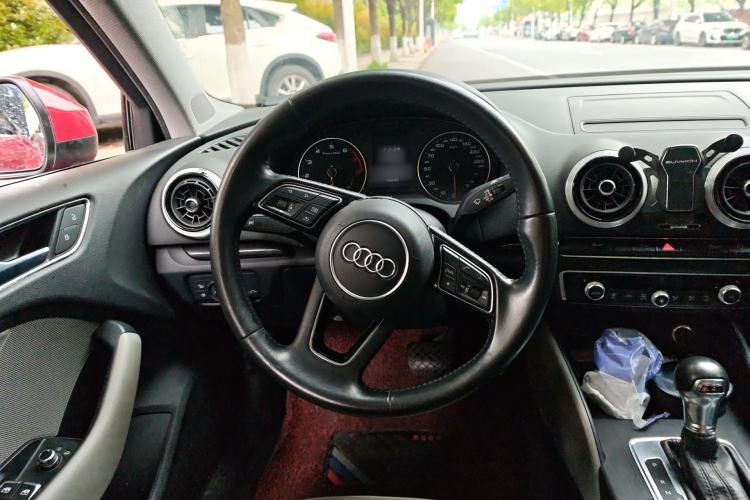 Used Audi A3 2019 Limousine 35 TFSI Fashion Edition China VI Emission Standard