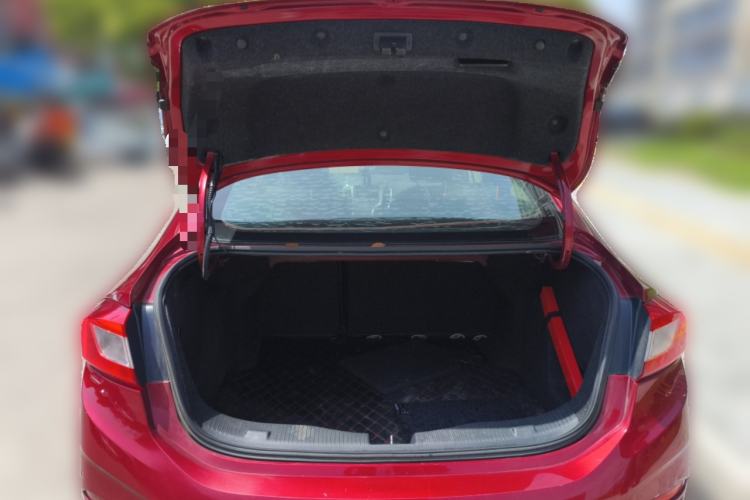 Used Chevrolet Cruze 2017 1.5L Automatic Xuanfeng Edition Trunk