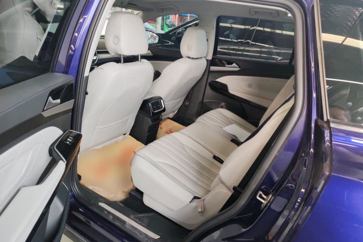 Used Volkswagen ID.6 X 2021 Pro Smart Long-Range Edition Left Rear Seat