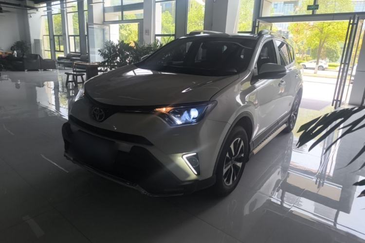 Used Toyota RAV4 2016 2.0L CVT Two-Wheel Drive Fashion Edition China V Standard Guazi used car, China used car export, Used car for sale, Used cars, Cheapest cars for sale