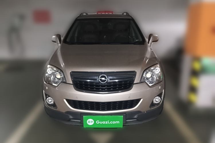 Used Opel Antara 2011 2.4 Luxury Two-Wheel-Drive Version