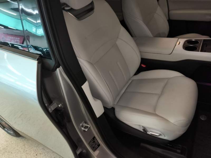 Used XPeng G6 2023 700 Four-Wheel Drive Performance Max — 24