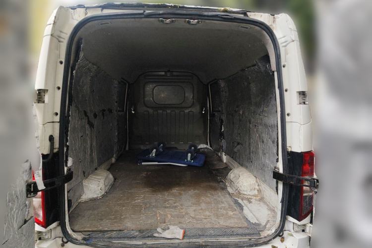 Used CHANGAN KUAYUE Xing V7 EV 2022 Standard Model 240 km Trunk