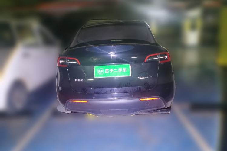 Used Tesla Model Y 2022 Rear-Wheel-Drive Version Rear