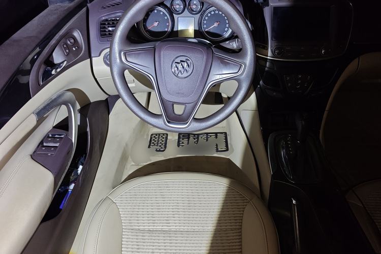 Used Buick Regal 2015 2.0L Leading Fashion Edition
