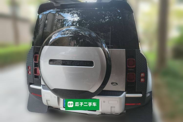 Used Land Rover Defender 2024 110 3.0T P400 Dark Edition
