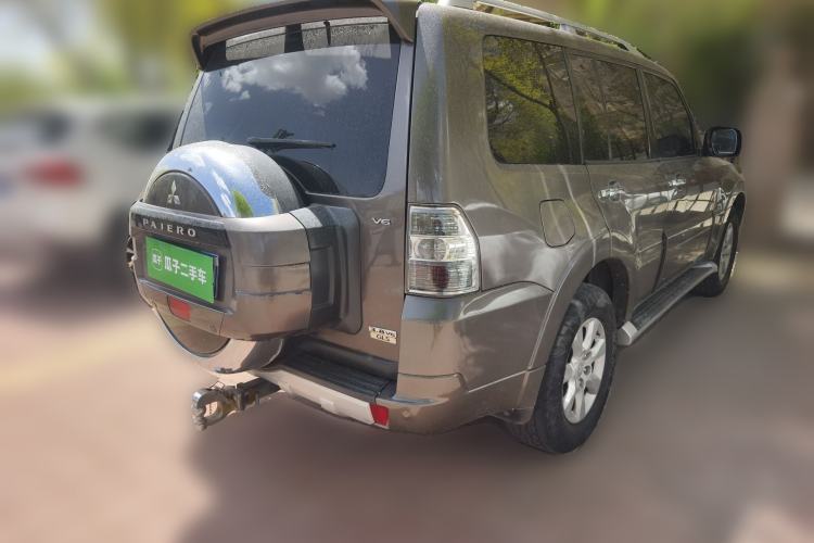 Used Mitsubishi Pajero 2011 3.0L Elite Edition Rear Right 45 Deg