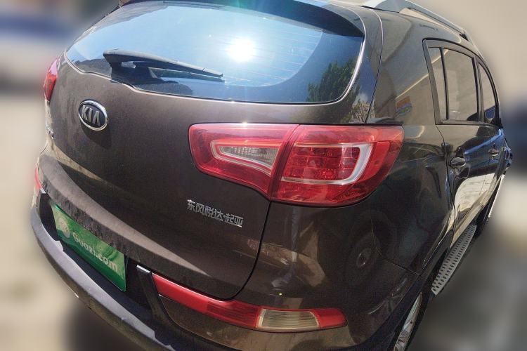 Used Kia Sportage R 2012 2.0L Manual Two-Wheel Drive GL Trim Rear Right 45 Deg