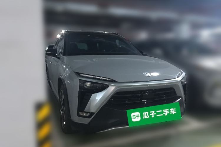 Used Nio ES8 2022 100 kWh Six-Seater Version Front Right 45 Deg