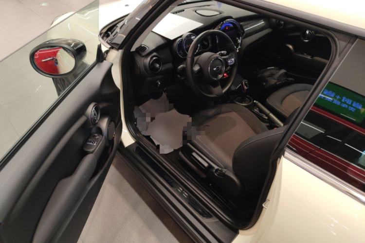 Used MINI 2022 1.5T ONE Driver Seat