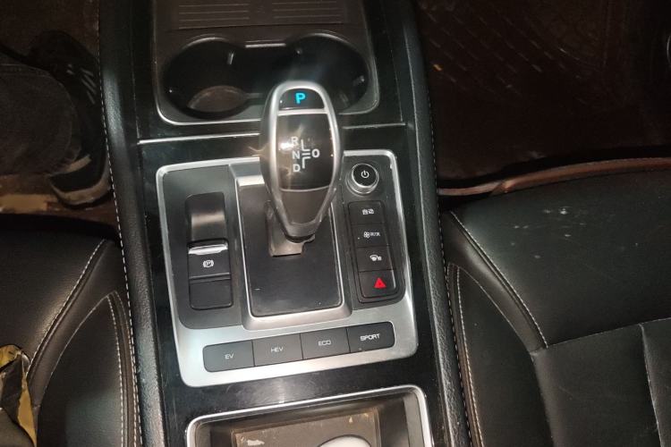 Used BYD Song MAX New Energy 2019 DM 1.5T Smart Connect Advanced 6-Seater China VI Standard
