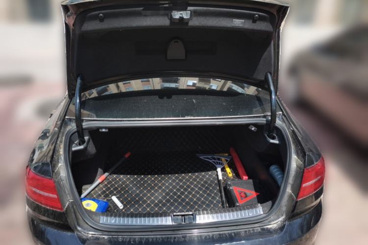 Used Volkswagen Magotan 2017 330TSI DSG Luxury Model Trunk