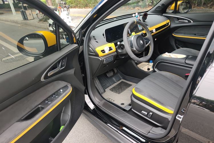 Used ORA Good Cat GT 2024 Mulan Edition 401 km Range Prestige Version 135 kW Driver Seat