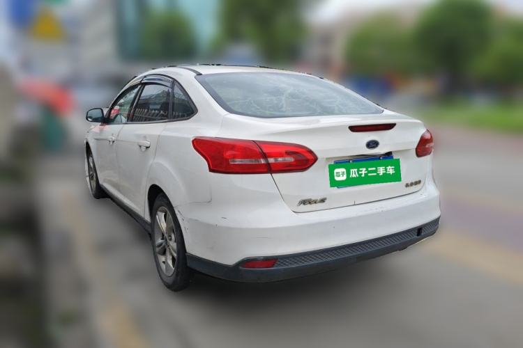 Used Ford Focus 2015 Sedan 1.6L Manual Comfort Model
