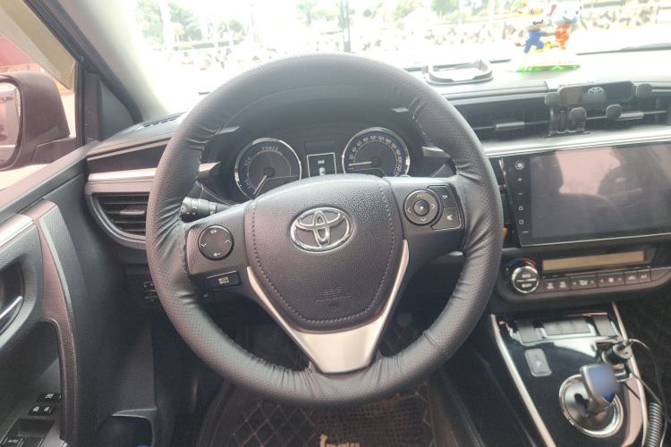 Used Toyota Levin 2016 Dual-Engine 1.8H GS E-CVT Elite Edition Steering Wheel