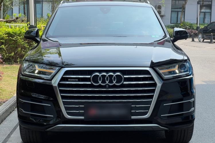 Used Audi Q7  Exterior 1