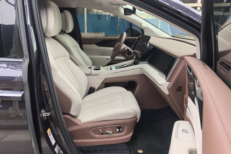 Used BYD Xia 2025 DM-i 1.5T 180km Excellence Model
