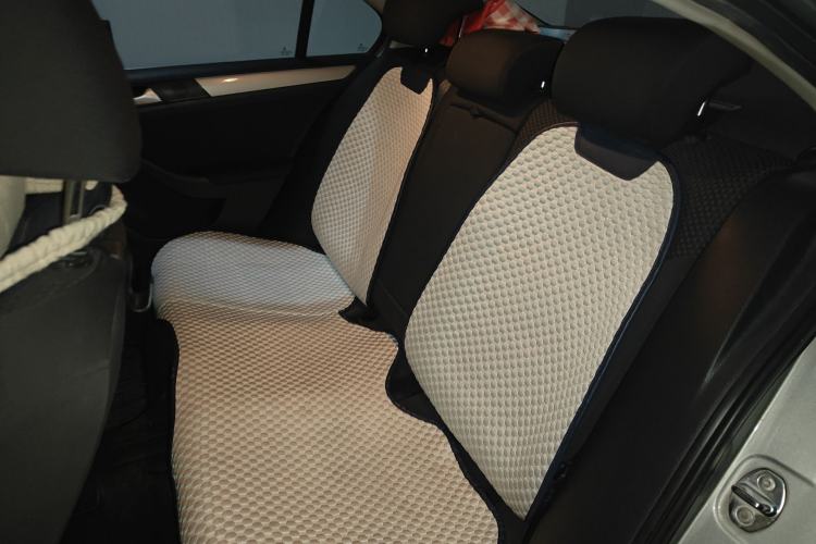 Used Volkswagen Sagitar 2014 Revised Version 1.6L Automatic Comfort Edition Left Rear Seat