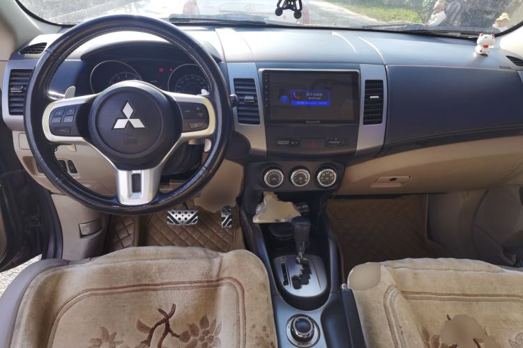 Used Mitsubishi Outlander 2010 Kijang 3.0 Elite GT Edition
