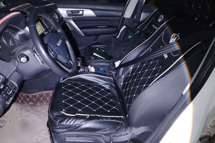 Used Haval H2 2018 Red-Label 1.5T Dual-Clutch Two-Wheel-Drive Elite Model Left Front Seat