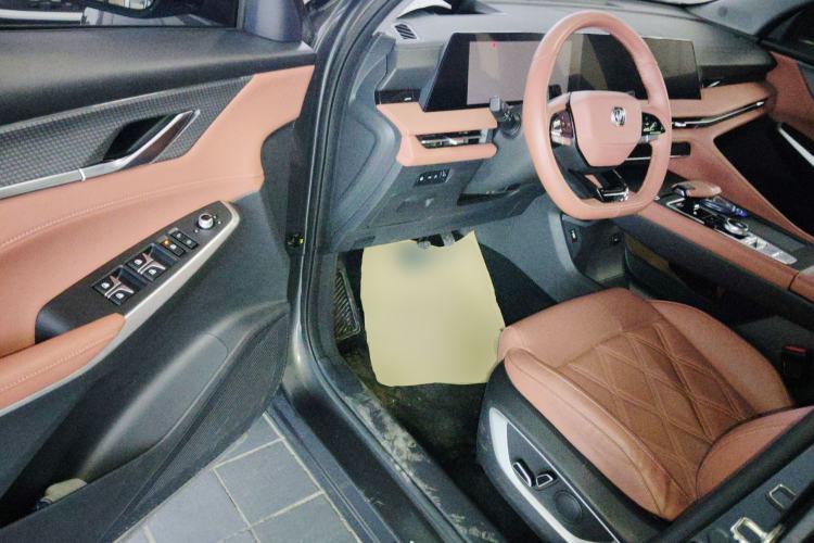 Used CHANGAN CS75 PLUS 2023 3rd Generation 1.5T Automatic Pilot Model
