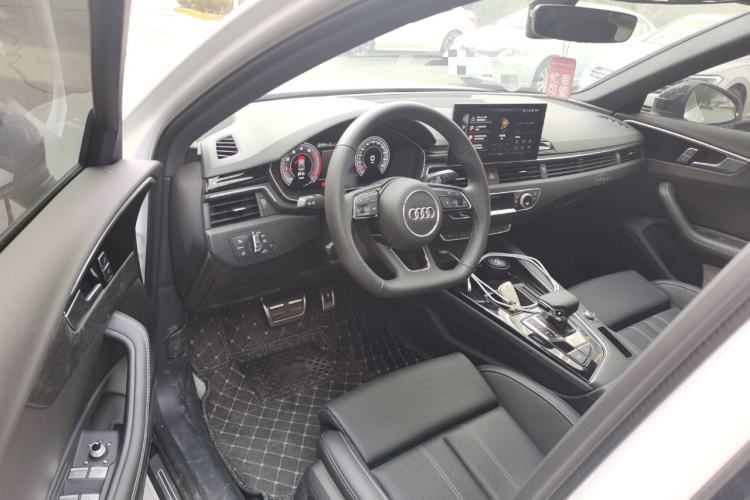 Used Audi A4L 2024 40 TFSI Luxury Dynamic Edition Driver Seat