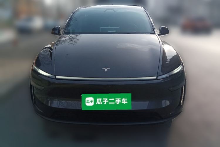 Used Tesla Model Y 2025 Long-Range All-Wheel Drive First Edition