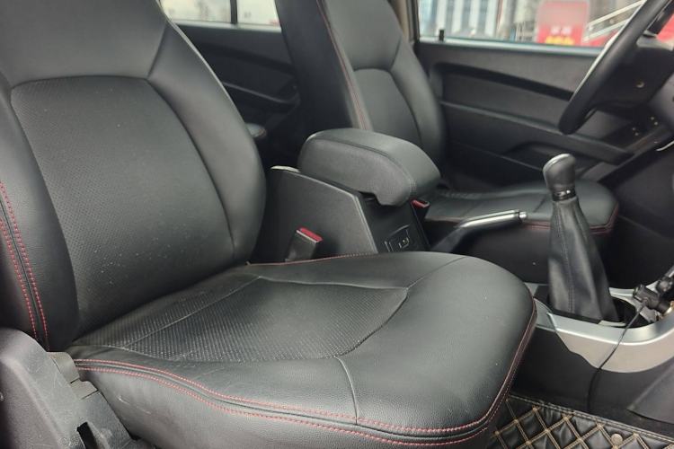 Used Leopaard Q6 2015 2.4L Manual 4x4 Excellence Edition