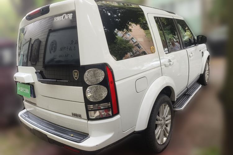 Used Land Rover Discovery 2014 3.0 SDV6 HSE Diesel Edition Rear Right 45 Deg