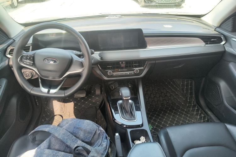 Used Ford Escort 2021 1.5L Automatic Diamond Edition Center Console