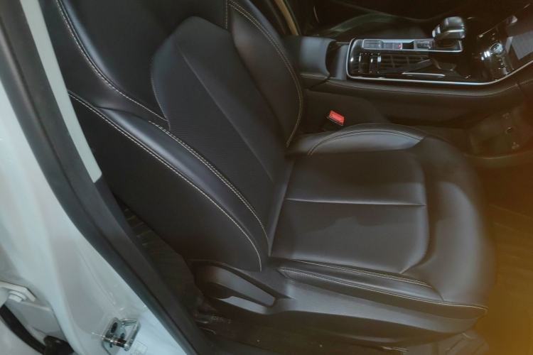 Used Roewe i6 MAX New Energy 2023 EV 420 Skyroof Special Edition Right Front Seat