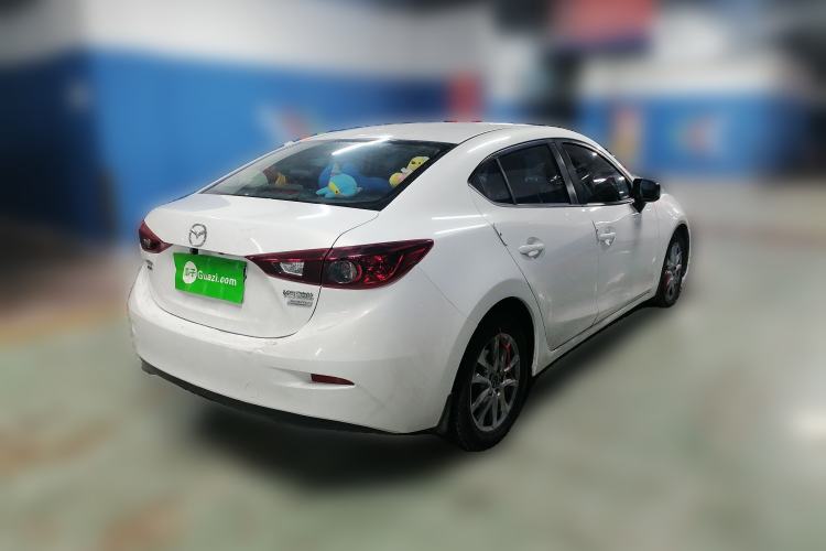Used Mazda 3 Axela 2016 Sedan 1.5L Automatic Comfort Model
