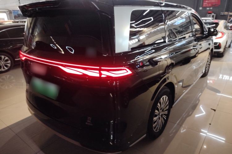 Used BYD Xia 2025 DM-i 1.5T 180km Excellence Model
