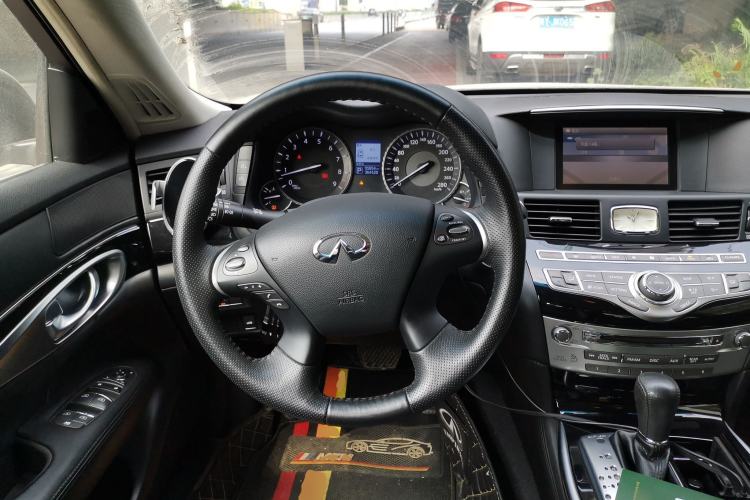 Used Infiniti Q70 2017 Q70L 2.5L Enjoyment Edition