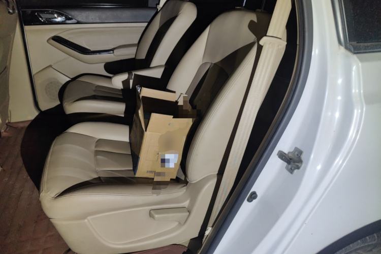 Used Baojun 730 2015 1.8L Manual Luxury Navigation ESP Version 7-seater