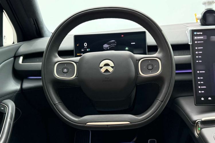 Used Nio ES8 2024 75 kWh Executive Edition
