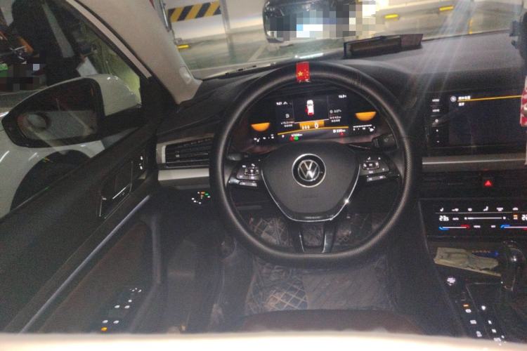 Used Volkswagen Lavida 2022 280TSI DSG Luxury Edition
