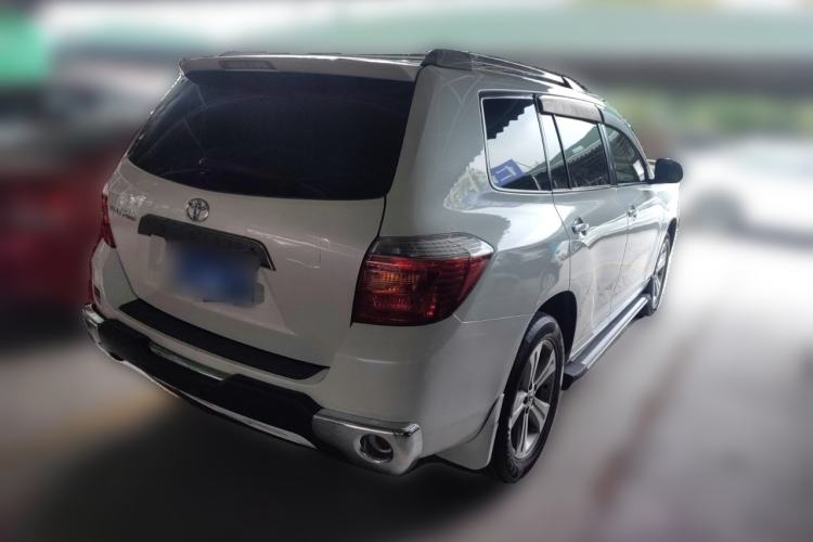 Used Toyota Highlander 2011 2.7L Two-Wheel Drive 5-Seater Sport Edition Rear Right 45 Deg