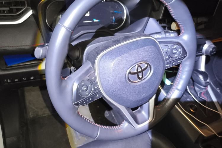 Used Toyota RAV4 Rongfang Plug-in Hybrid 2021 2.5L Two-Wheel Drive Elite Pro
